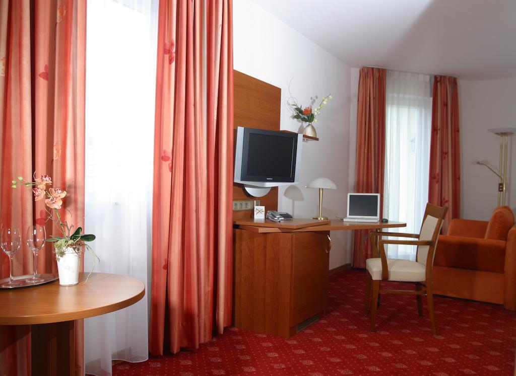 Zur Pfalz Hotel 3*