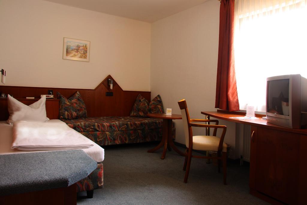 Zur Pfalz Hotel Kandel